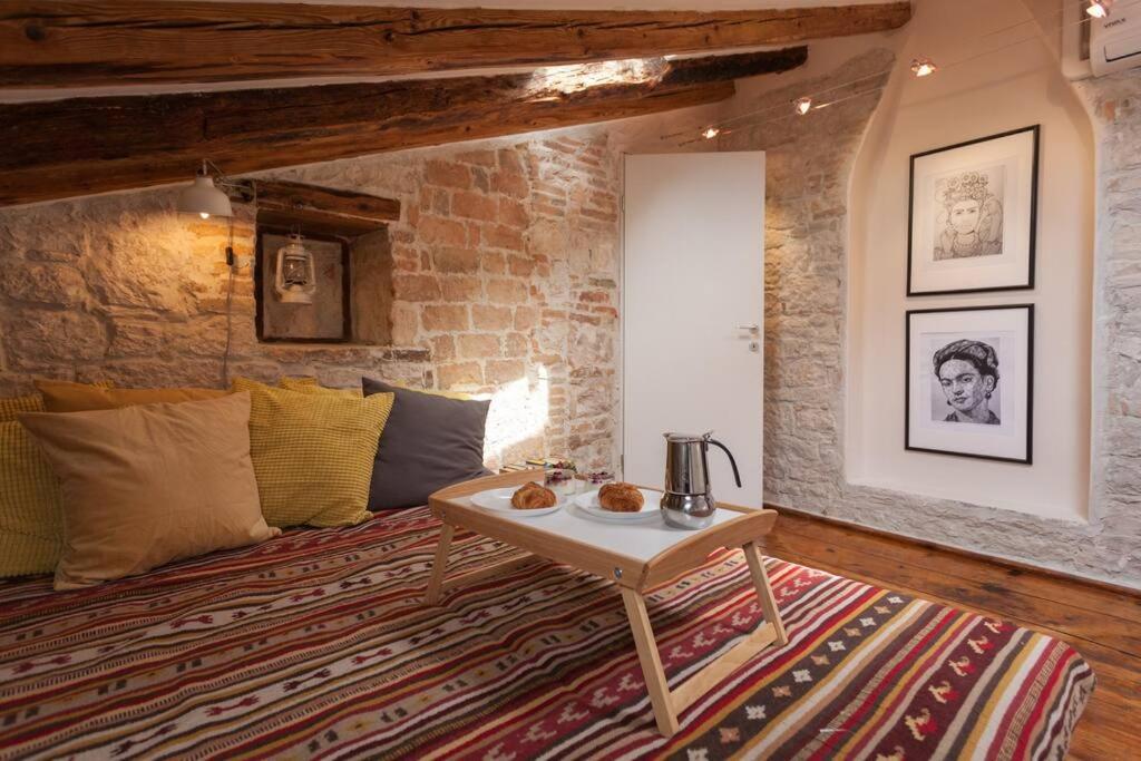Vintage Apartment Rovinj Old Town Extérieur photo